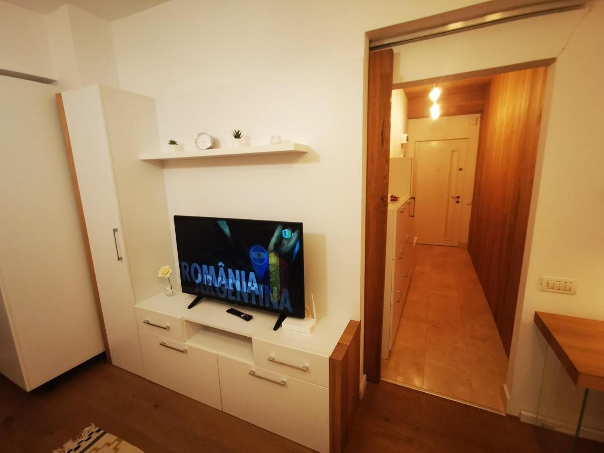 Hotel Diana'S Place Downtown Bucarest Esterno foto
